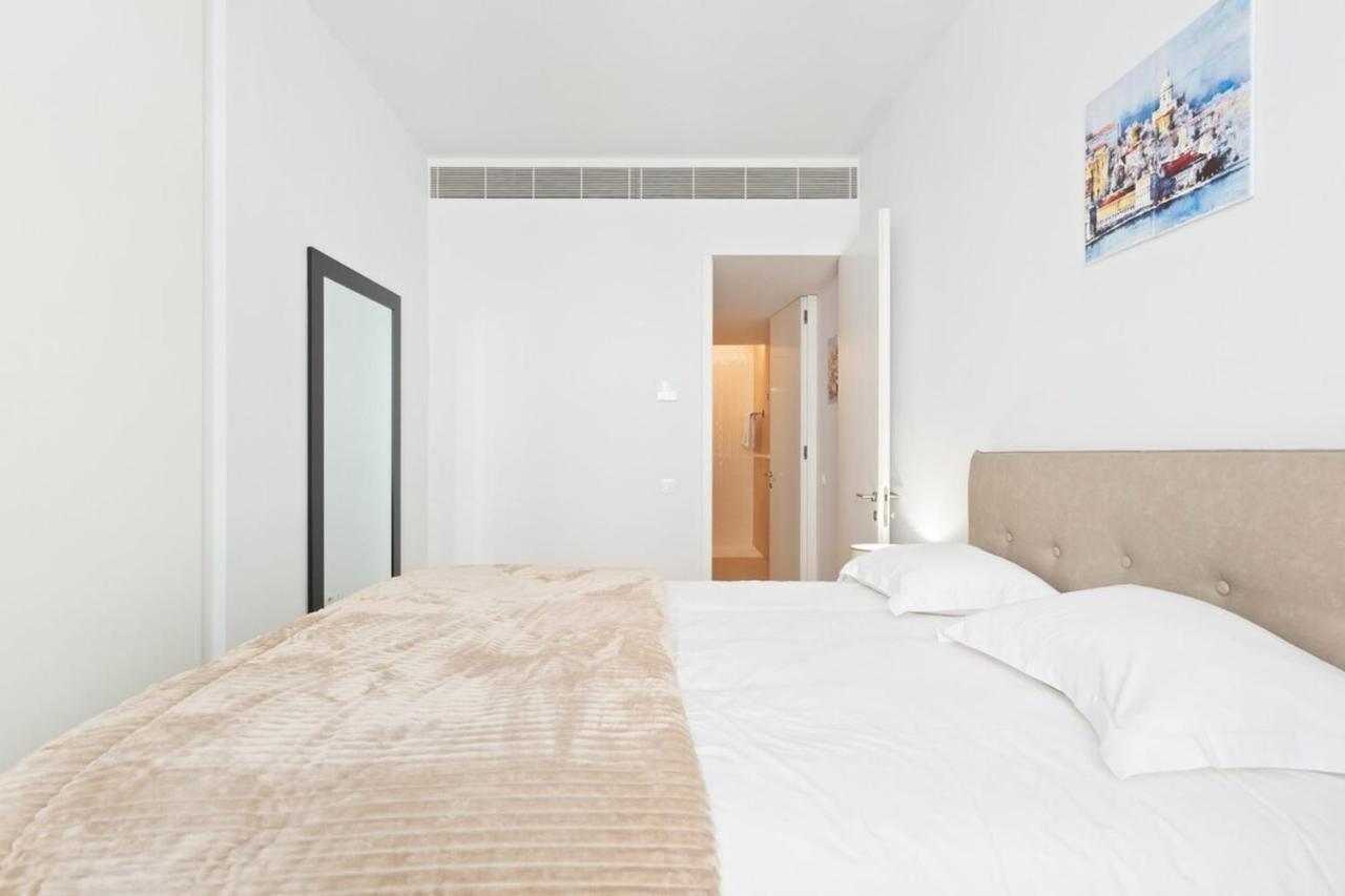 Spacious 1 Bedroom Apartment Near Baixa Lisbona Esterno foto
