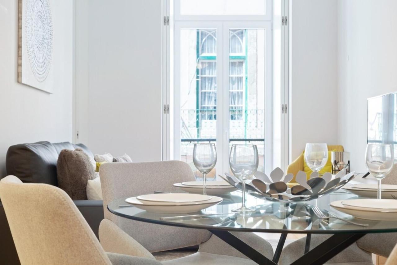 Spacious 1 Bedroom Apartment Near Baixa Lisbona Esterno foto