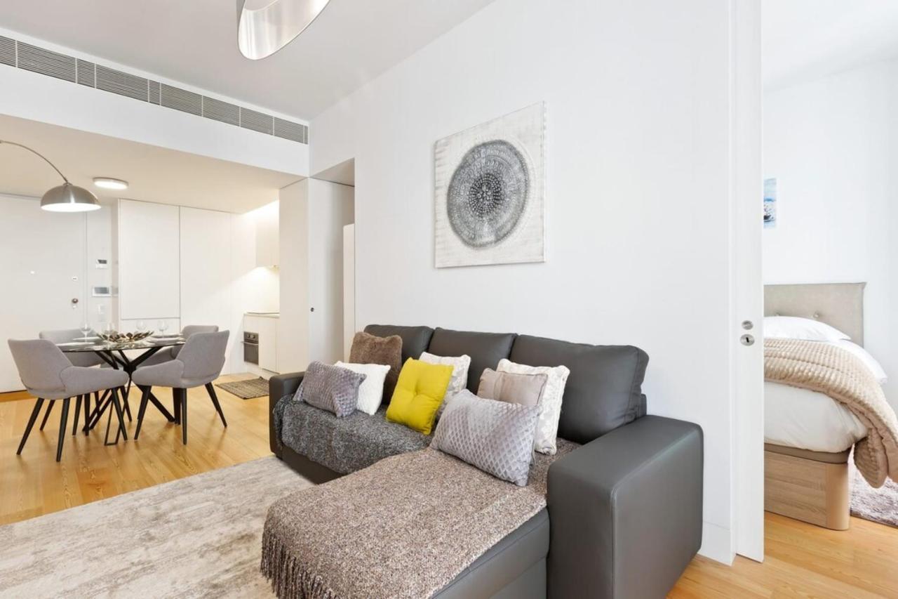 Spacious 1 Bedroom Apartment Near Baixa Lisbona Esterno foto